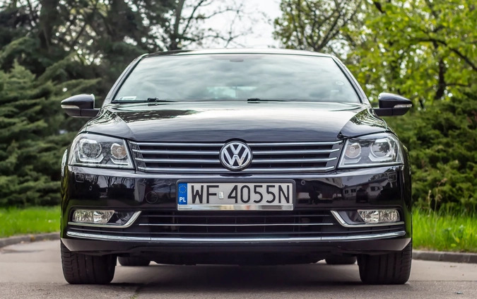 Volkswagen Passat cena 49900 przebieg: 196700, rok produkcji 2011 z Warszawa małe 596